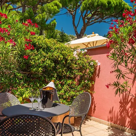 Park Argento فندق ليفانتو