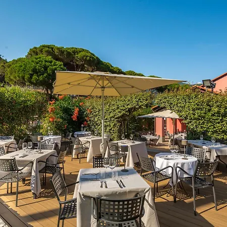 阿金图公园酒店 4* 莱万托